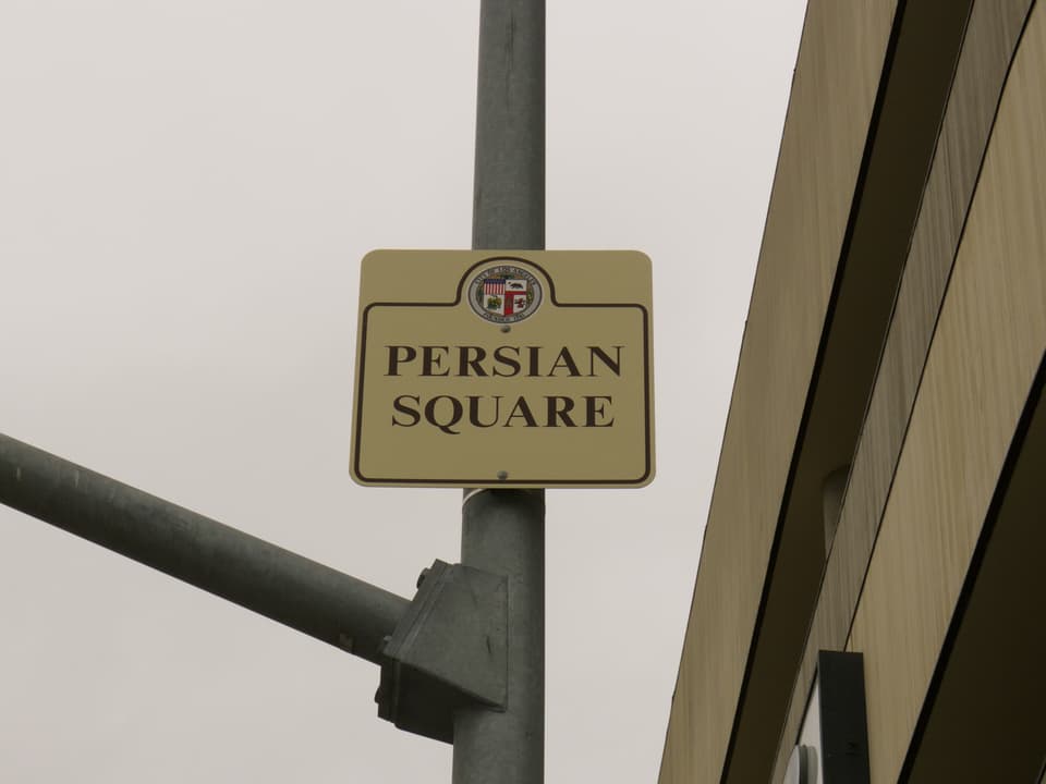 Strassenschild mit Aufschrift «Persian Square»