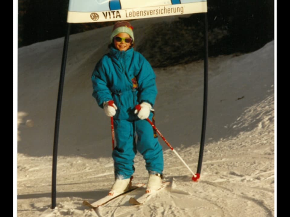 Andrea im Skianzug.