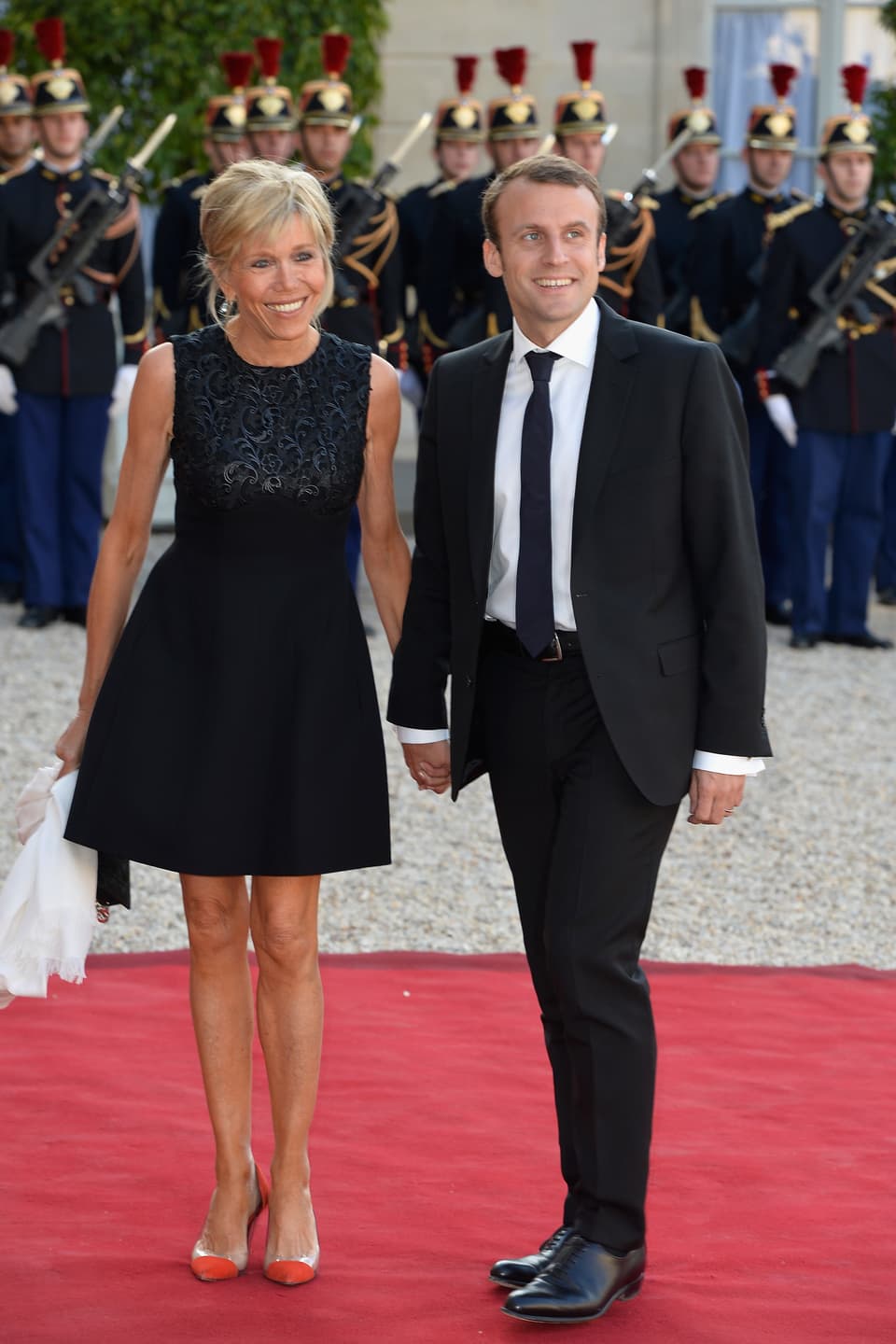 Das französische Präsidentenpaar Emmanuel (39) und Brigitte Macron (64).