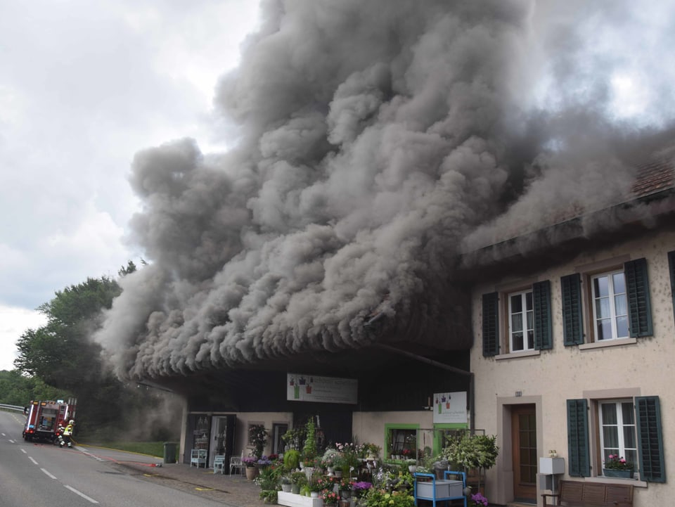 Bauernhaus in Brand.