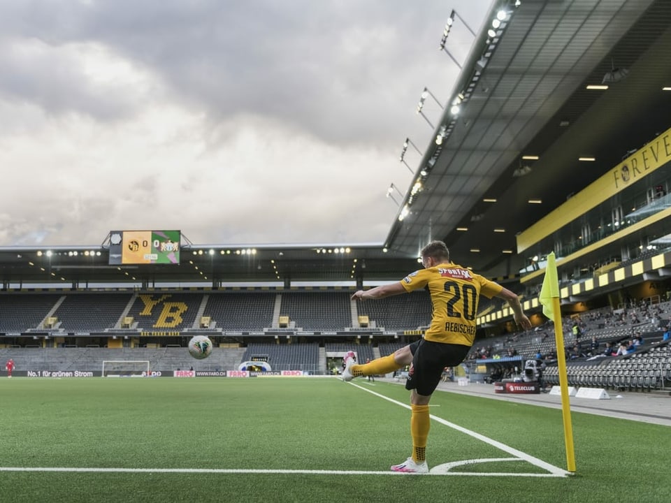 Leere Zuschauerränge in der Super League.