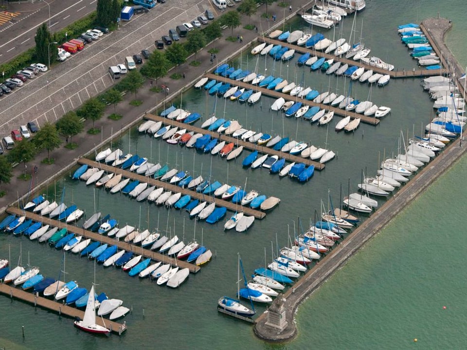 Der Hafen Enge: Der Parkplatz kommt weg, die Promande soll neu gemacht werden.