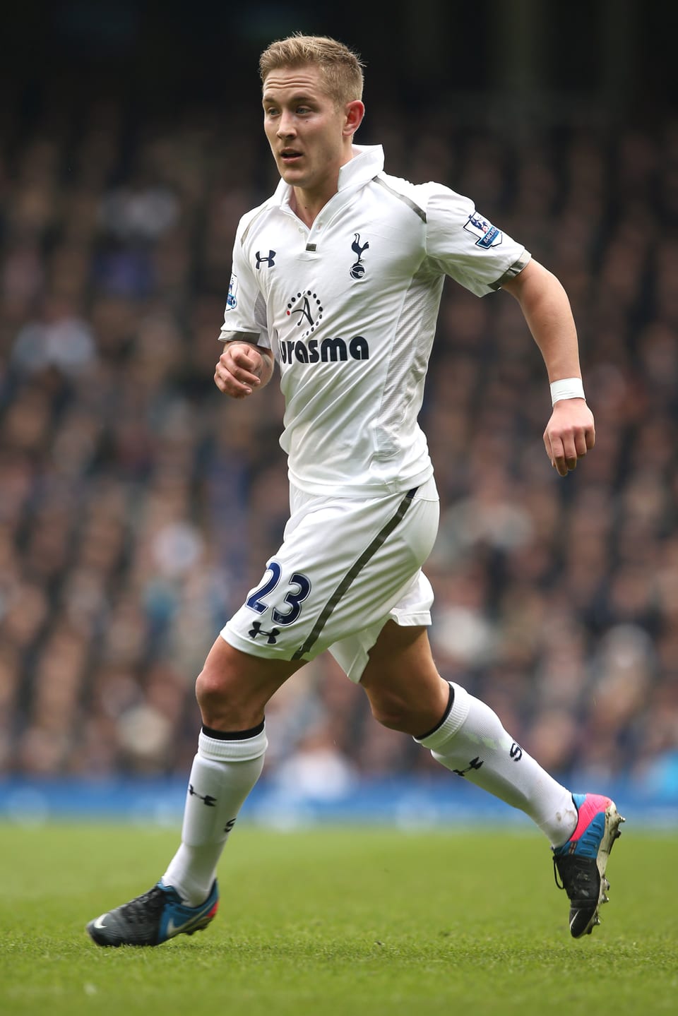 Der 22-jährige offensive Mittelfeldspieler stiess in der Winterpause von Bundesligist Schalke 04 zu Tottenham. Bisher kam der Deustche zu 6 Einsätzen in der Premier League.