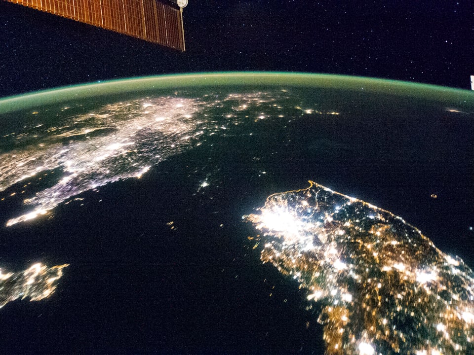 Satelitenaufnahme von Nord- und Südkorea.