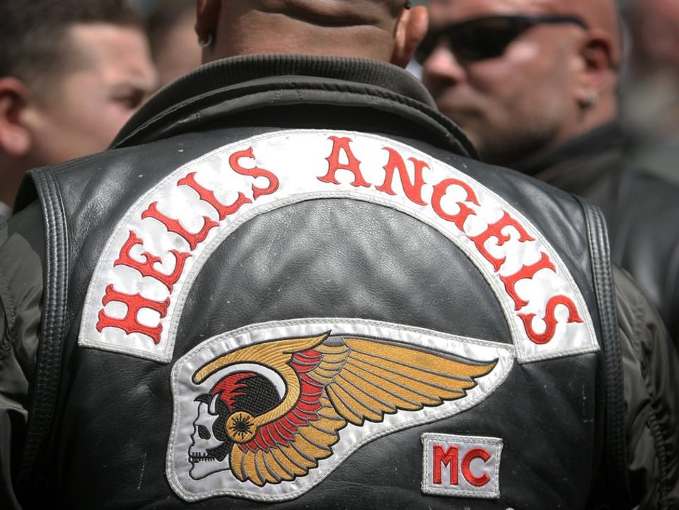 Rückseite einer Hells Angels Jacke mit dem Emblem.