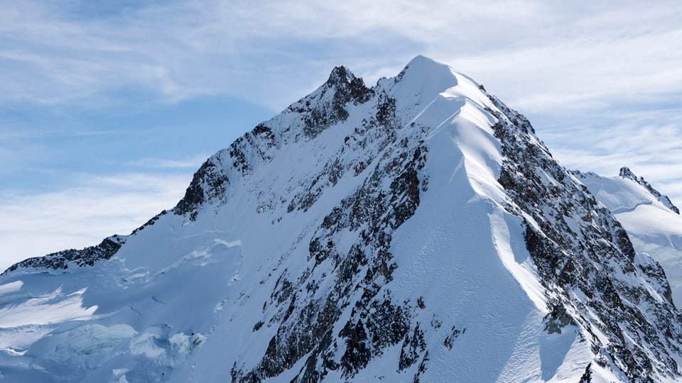Der Piz Bernina (4049 Meter) ist der höchste Punkt des Kantons Graubünden und das erste Ziel von Mirasolo.
