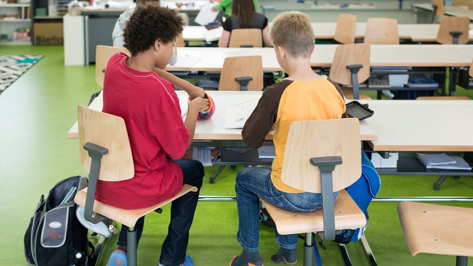 Schüler in einem Klassenzimmer (Symbolbild)