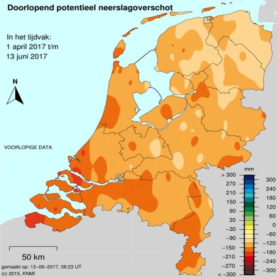 Eine Karte der Niederlande zeigt, in welchen Landesteilen wie viel Regen fehlt. Besonders trocken ist es im Westen und im Süden des Landes.