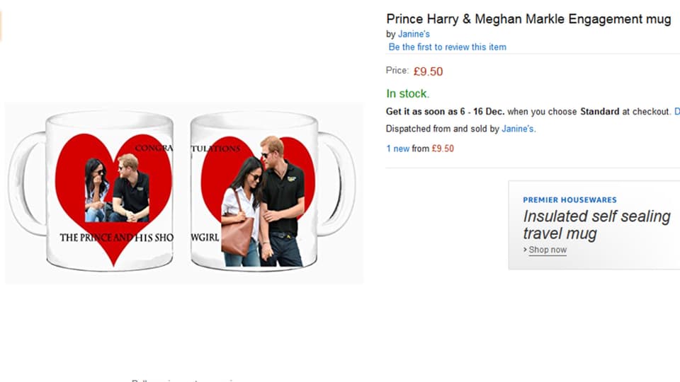 Zwei Tassen mit dem Konterfei von Prinz Harry und Meghan Markle und einem roten Herz