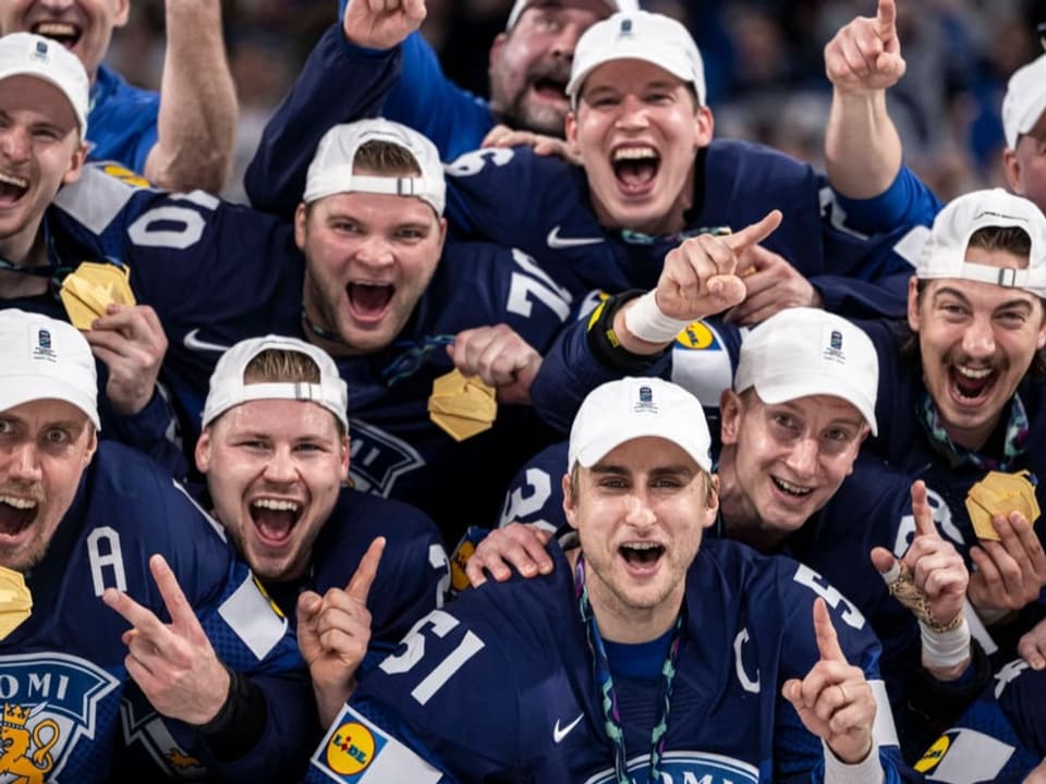 Jubelt an vorderster Stelle über WM-Gold Finnland jubelt über WM-Gold