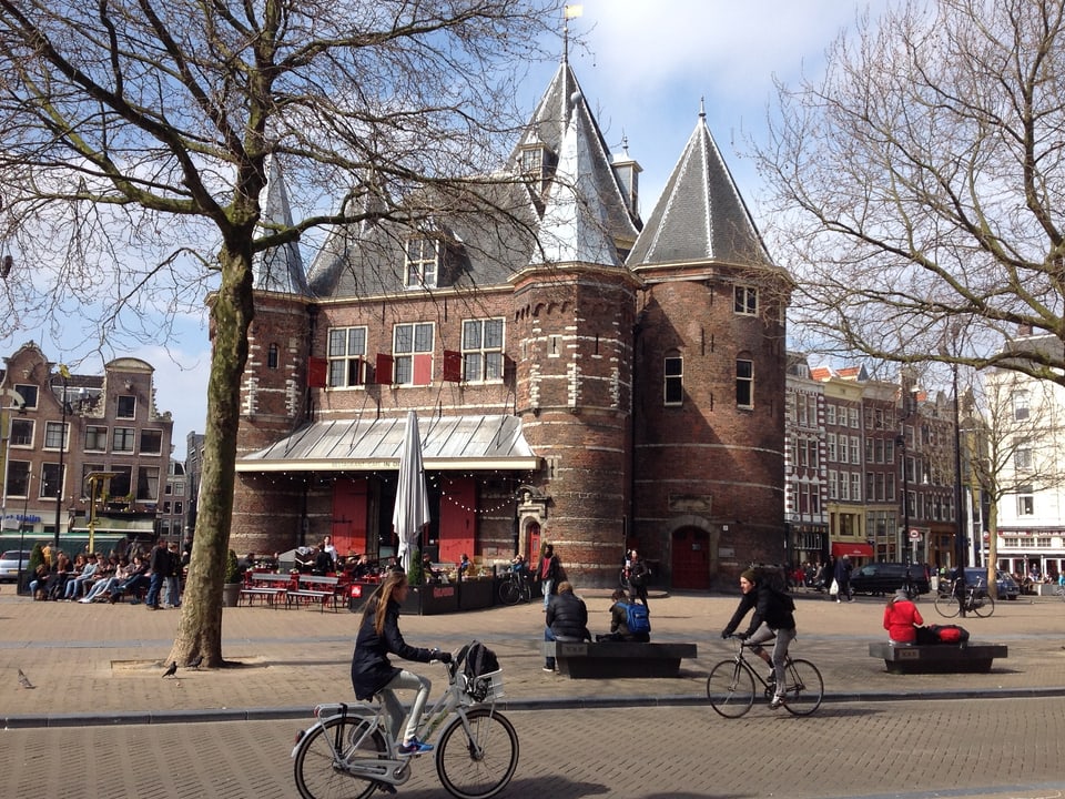 Kleines Schloss auf einem Platz, Amsterdam