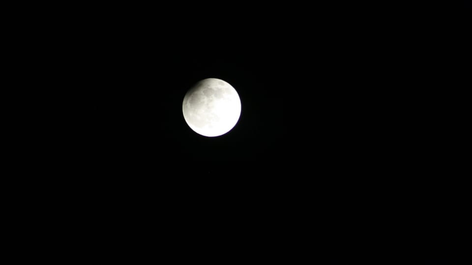 Aufnahme der partiellen Mondfinsternis am 25. April 2013.