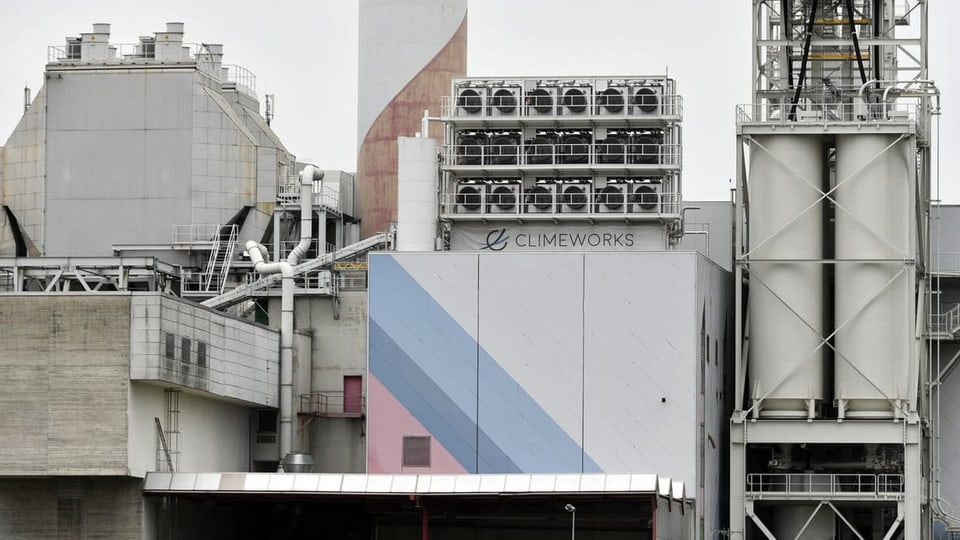 CO2-Staubsauer: Schweizer Firma ist führend Eine Anlage von Climeworks in Hinwil