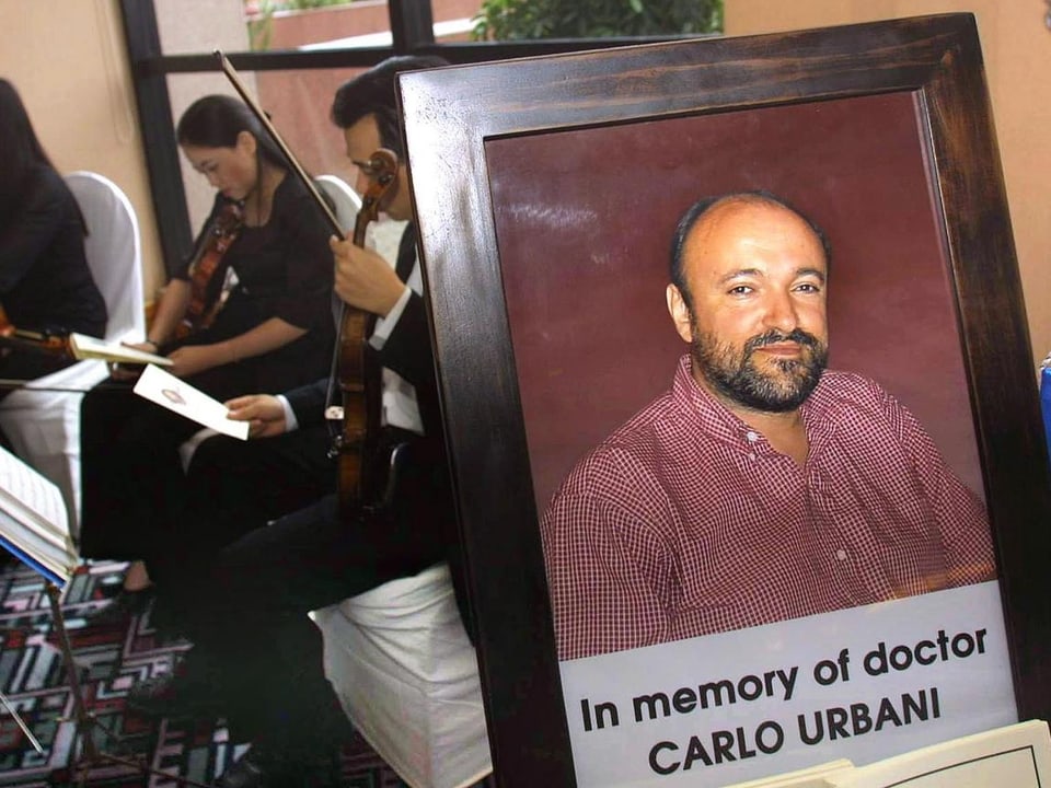 Gedenkfeier für Carlo Urbani