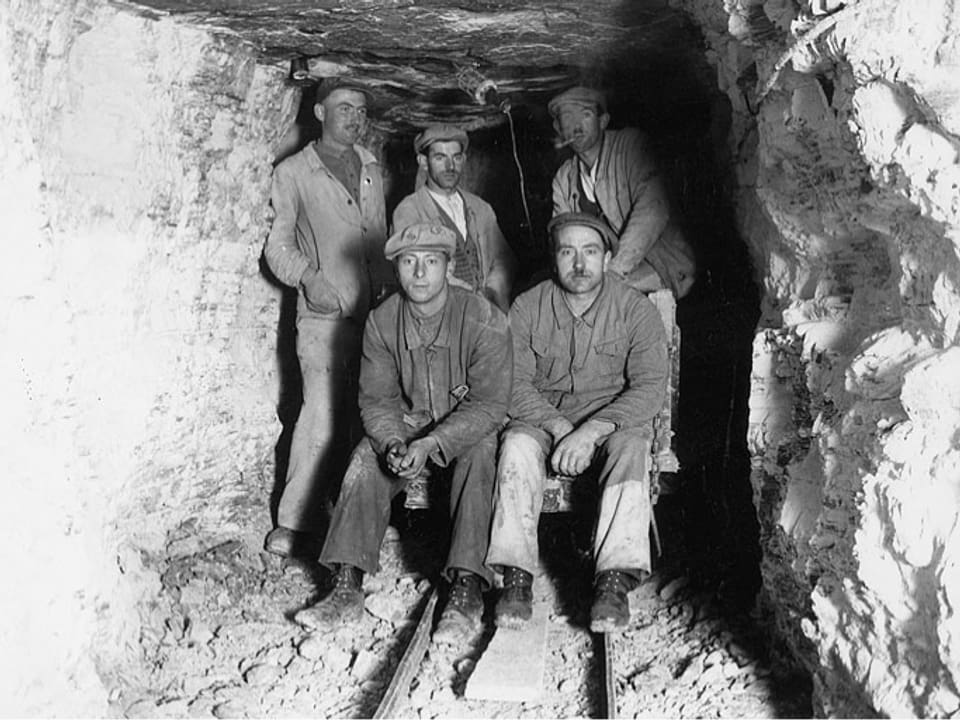 Arbeiter im Gips-Bergwerk