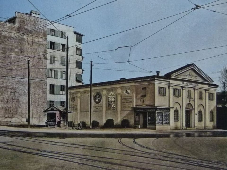 An old photograph of the cinema in Zug.