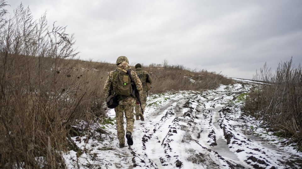 Ukrainische Grenzsoldaten auf Patrouille.