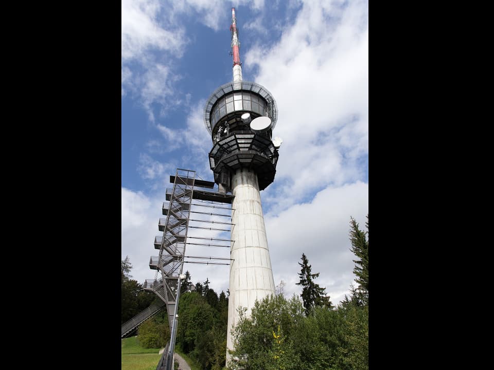 Der Sendeturm auf dem Bantiger.