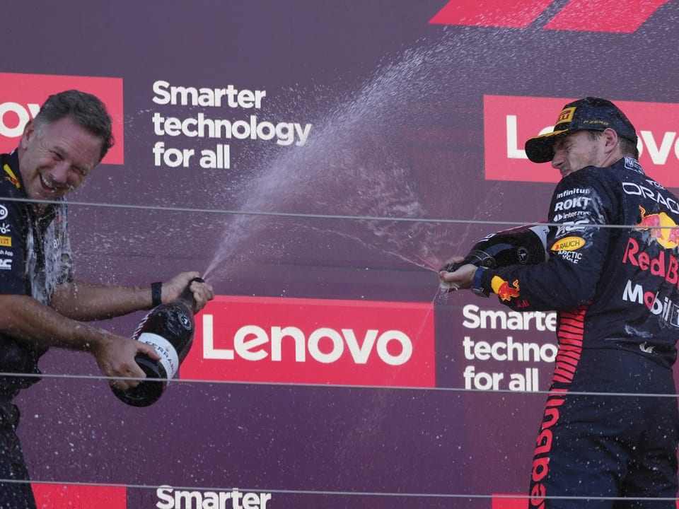 Max Verstappen und Red-Bull-Teamchef Christian Horner.