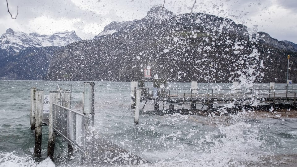 Föhnsturm über der Zentralschweiz