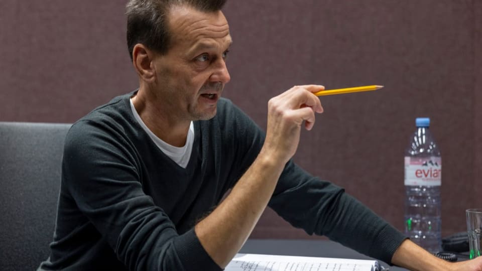 Hörspiel - Der neue Schweizer Radio Tatort: «Mord im Outlog» - Hörspiel ...