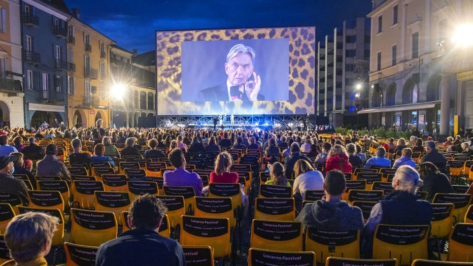 Frauen Treffen Locarno