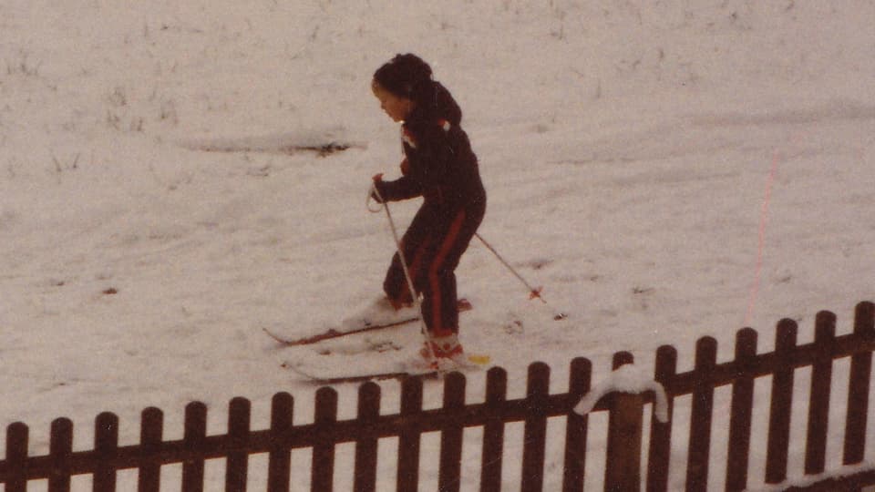 Als Kind beim Skifahren.