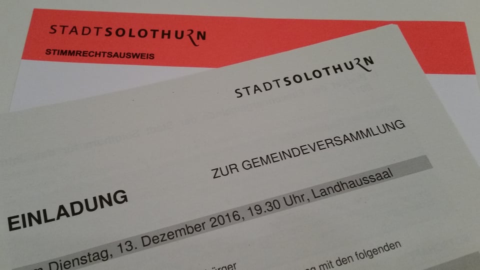 Stimmkarte und Einladung zur Solothurner Gemeindeversammlung.