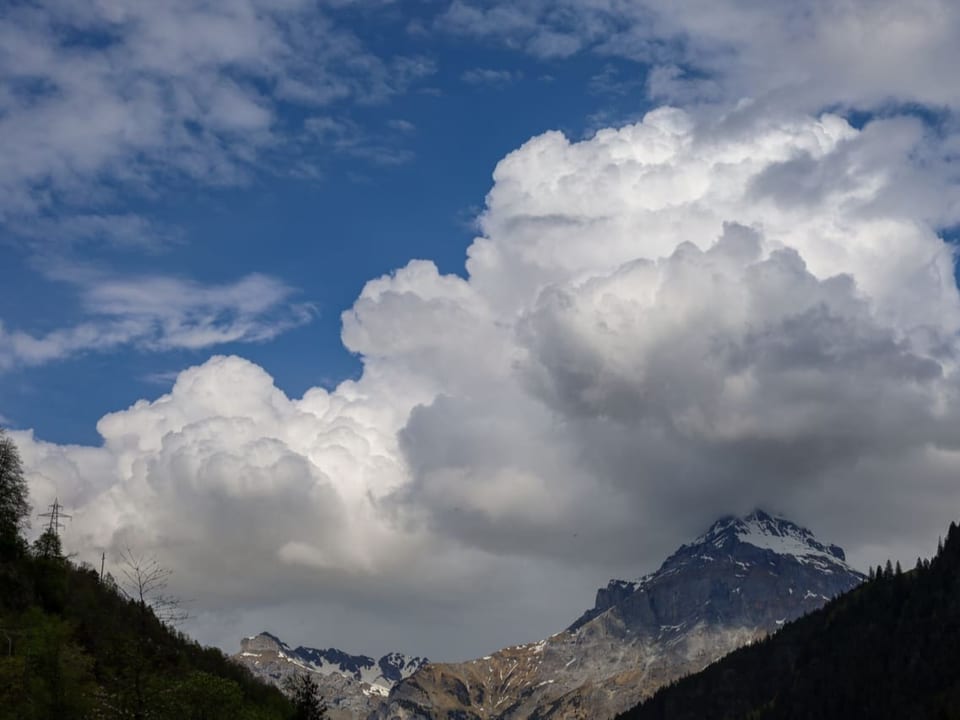 Es Quillt am Himmel