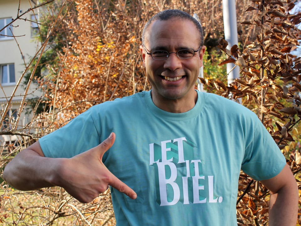Mike La Marr mit T-Shirt «Let it Biel».