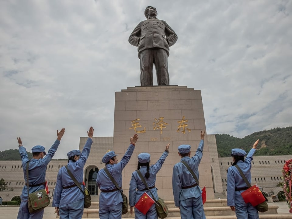 Maos Denkmal in Yan'an