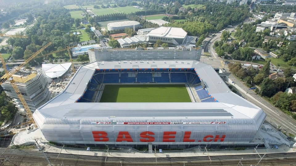 Marodes Fussballstadion Öffentliche Hand soll Sanierung des Stadion