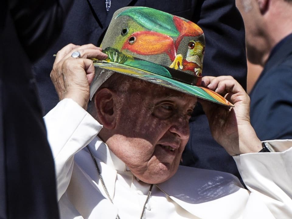 Wie Heißt Der Hut Vom Papst