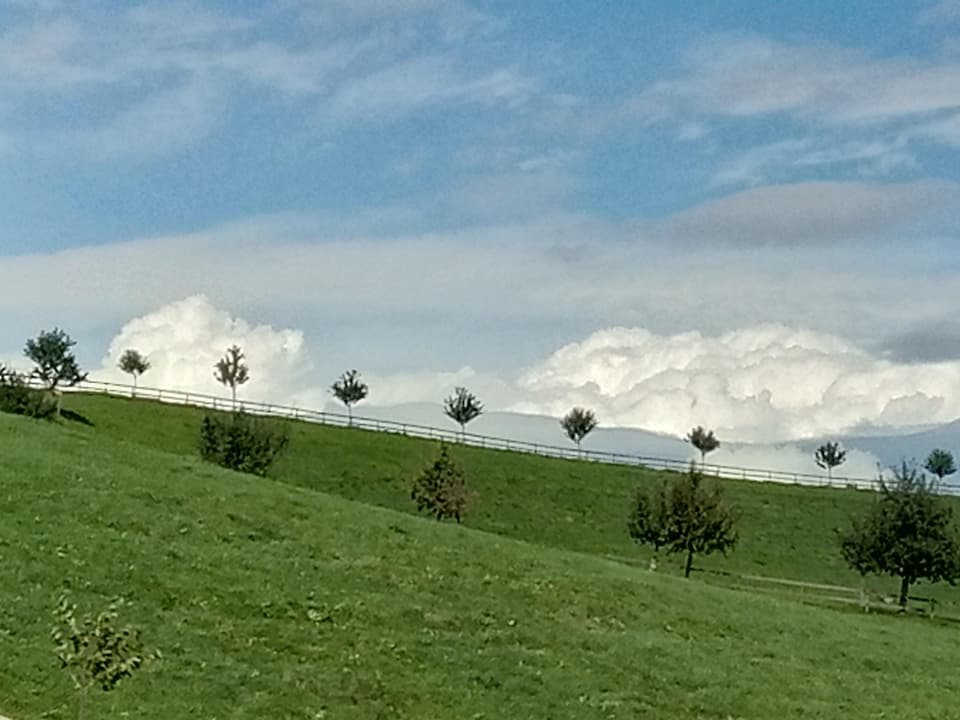 Quellwolken über der Region Luzern.