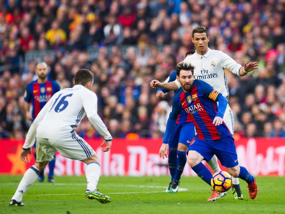 Messi im Duell mit Ronaldo