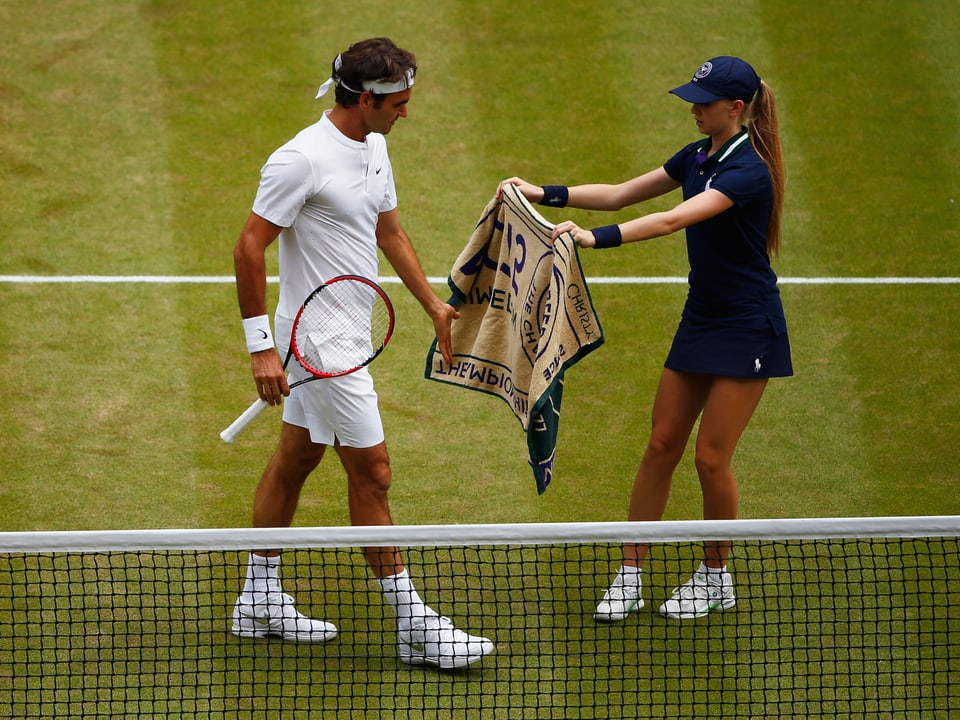 Federer mit Handtuch