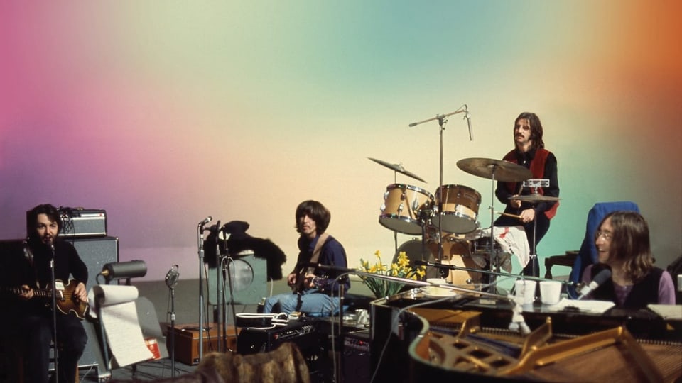 Die Beatles proben in einem TV-Studio.