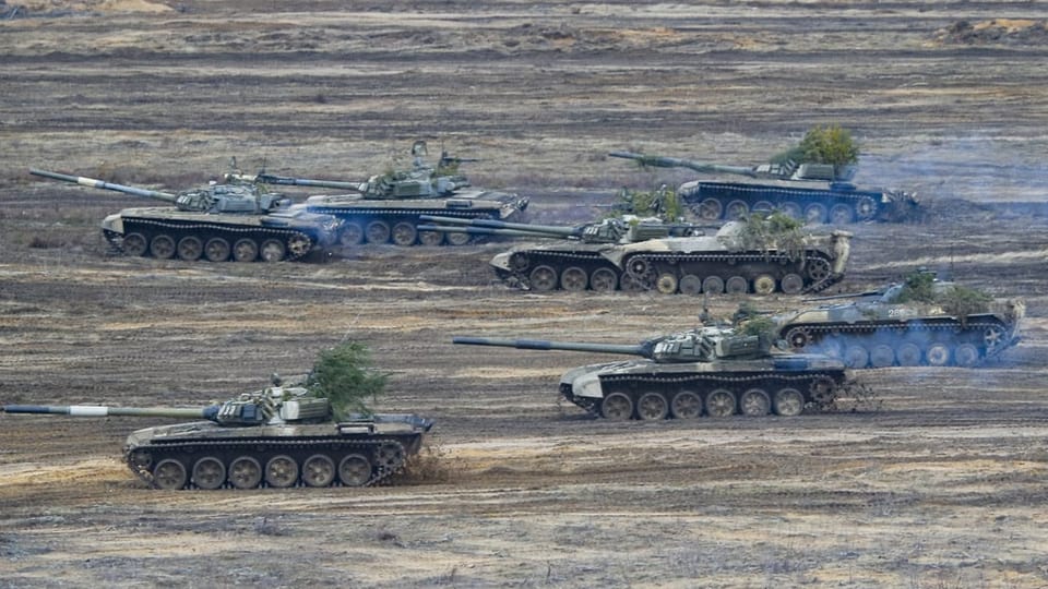 Panzer auf belarussischem Boden während einer gemeinsamen Militärübung der beiden Staaten Russland und Belarus.