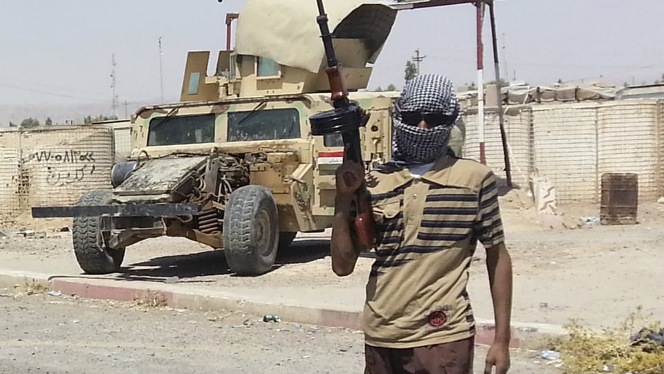 Ein bewaffneter IS-Kämpfer.