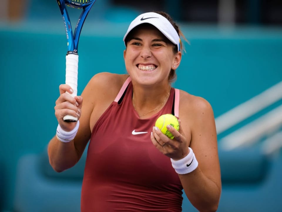 Belinda Bencic lacht verschmitzt.