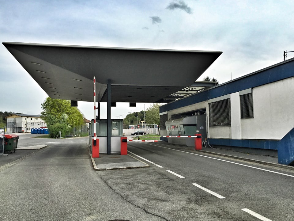 Am österreichisch-slowenischen Grenzübergang.