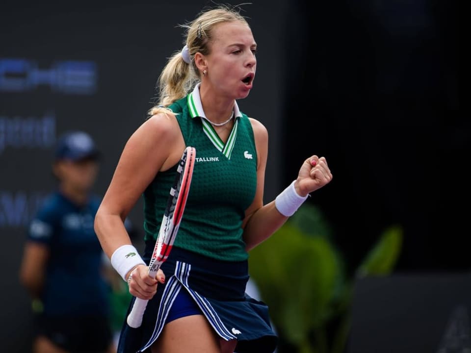 Landete einen Auftaktsieg gegen die French-Open-Siegerin Die Estin Anett Kontveit ballt die Faust.