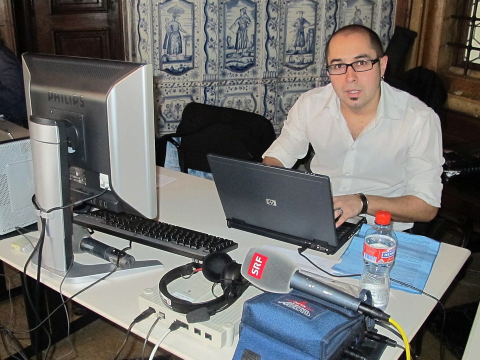 Bähram Alagheband an seinem Arbeitsplatz.