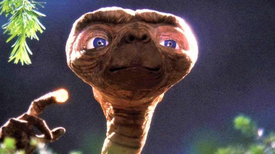 E.T. mit glühendem Finger.