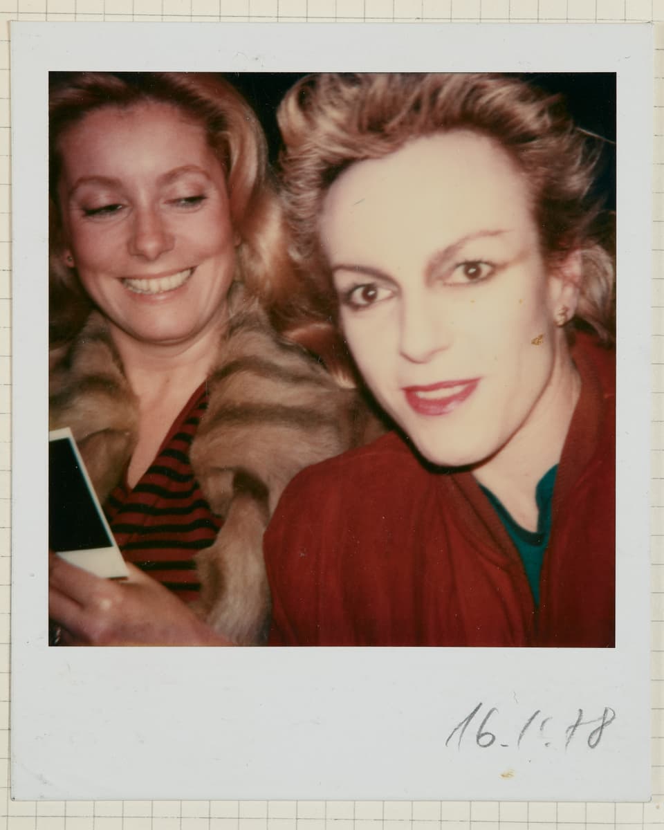 Ursula Rodel und Catherine Deneuve auf einem Polaroid.