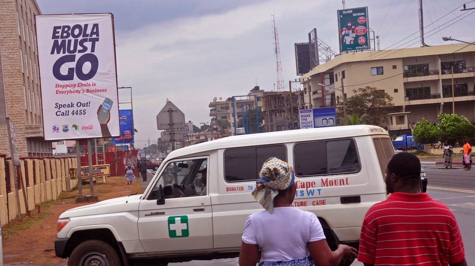 Ebola-Warntafefel in Liberias Hauptstadt Monrovia.