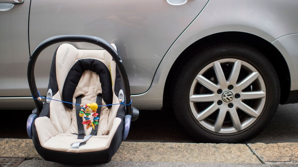 Umwelt und Verkehr Taxi mit Kindersitz Aufpreis zahlen und dann selber montieren