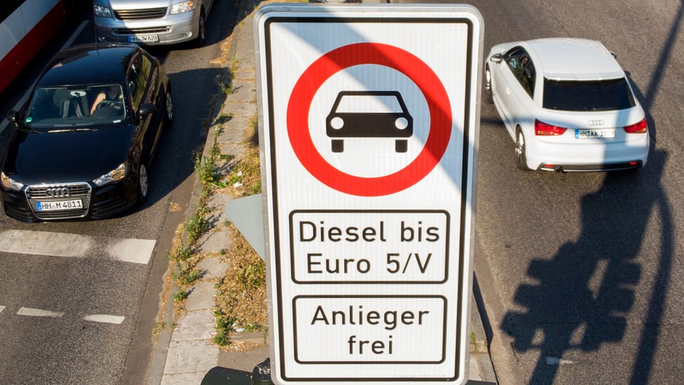 Hamburg sperrt Strassen für ältere Dieselfahrzeuge
