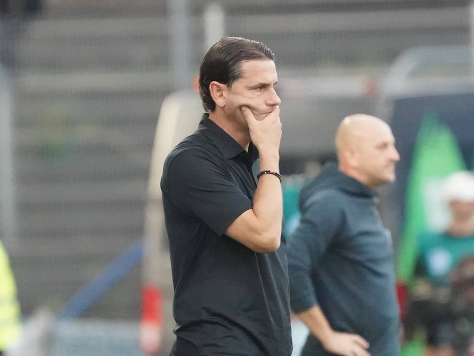 Gladbach-Trainer Gerardo Seoane kann nicht zufrieden sein mit dem Saisonauftakt.