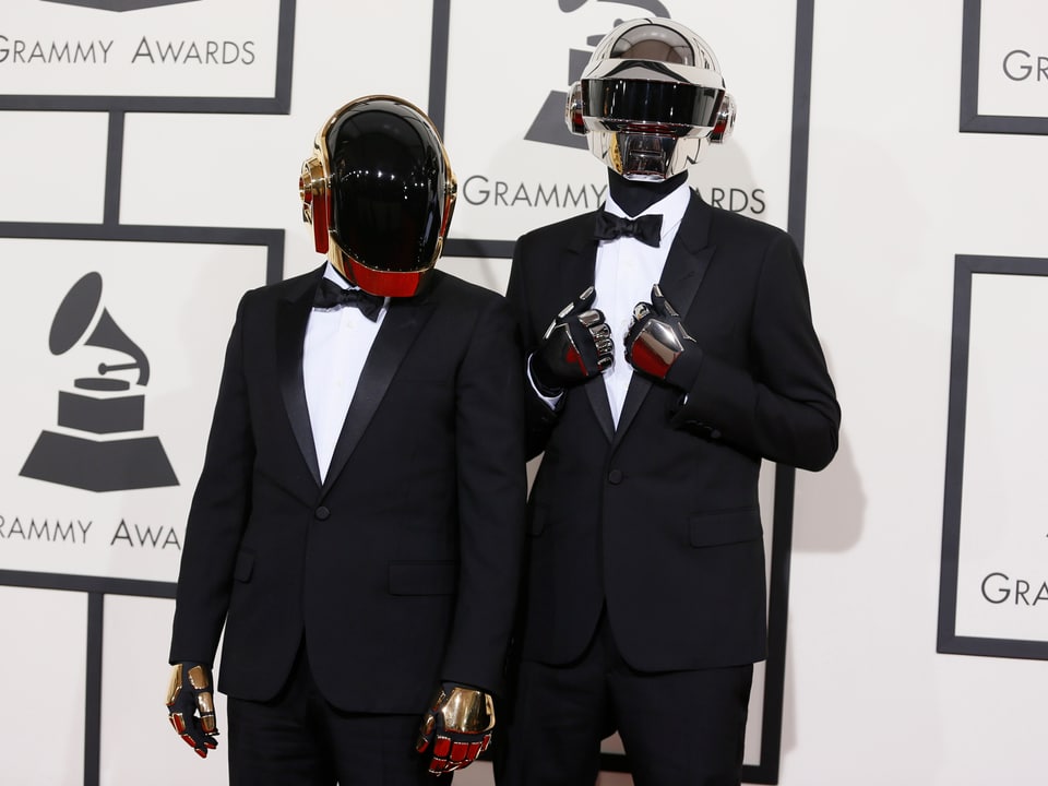 Daft Punk in Roboter-Helmen